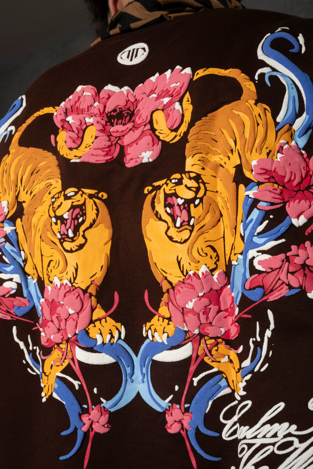 MOCHA TIGER T-SHIRT [UNISEX]