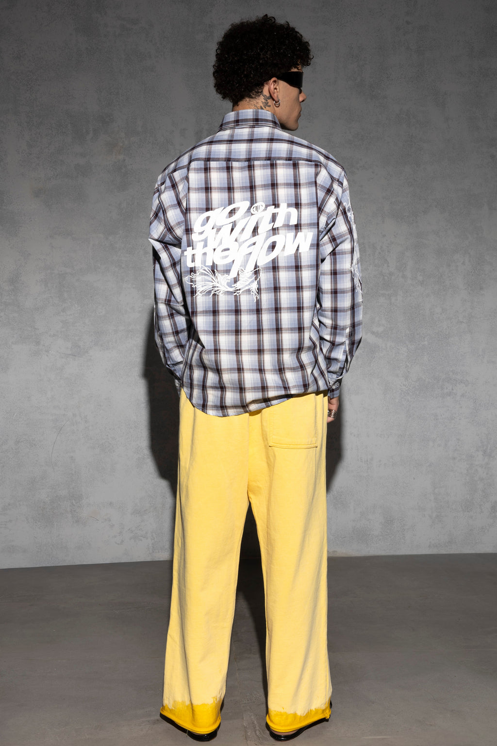 GO WITH THE FLOW CHECKS SHIRT [UNISEX]