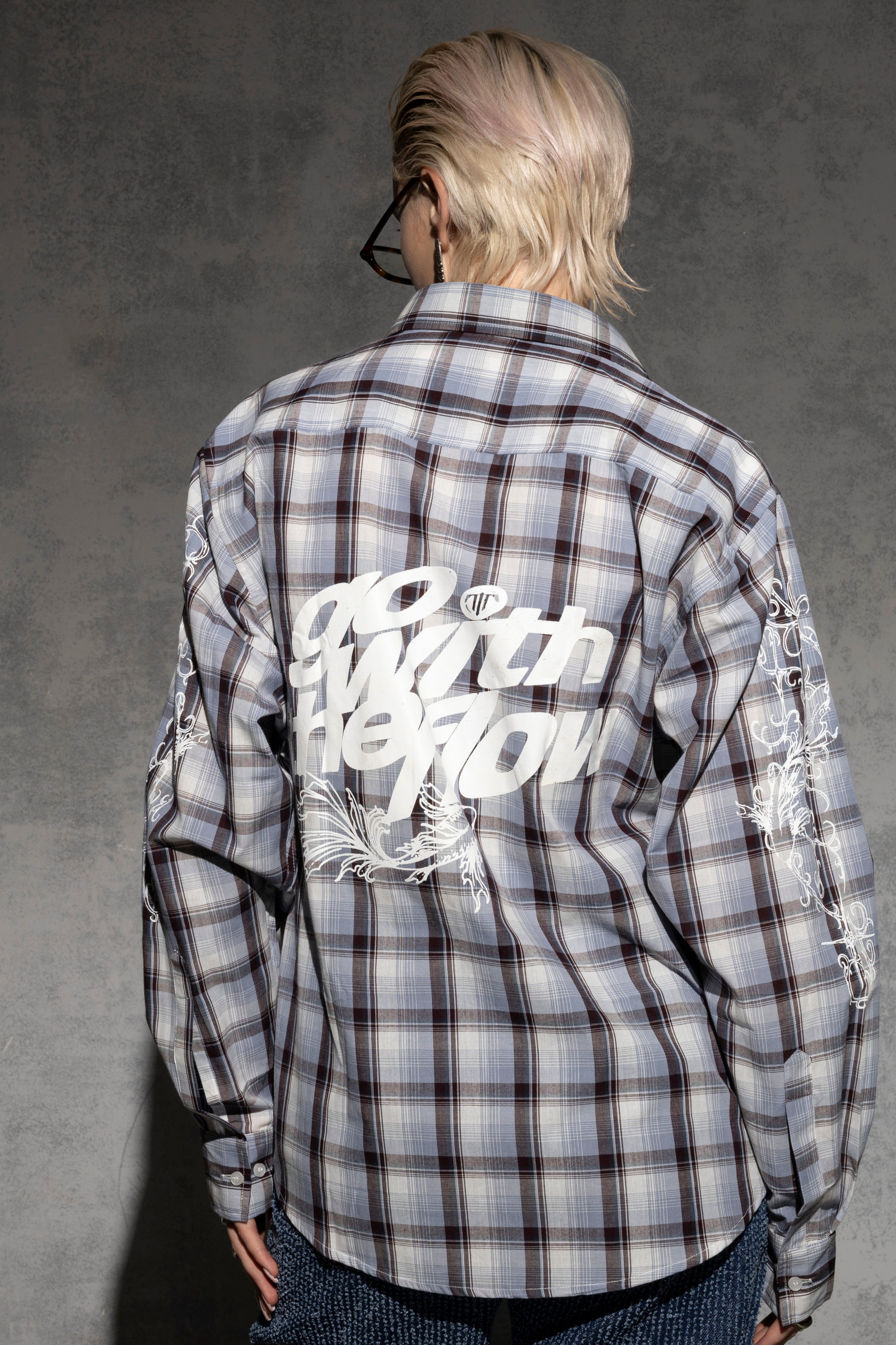 GO WITH THE FLOW CHECKS SHIRT [UNISEX]