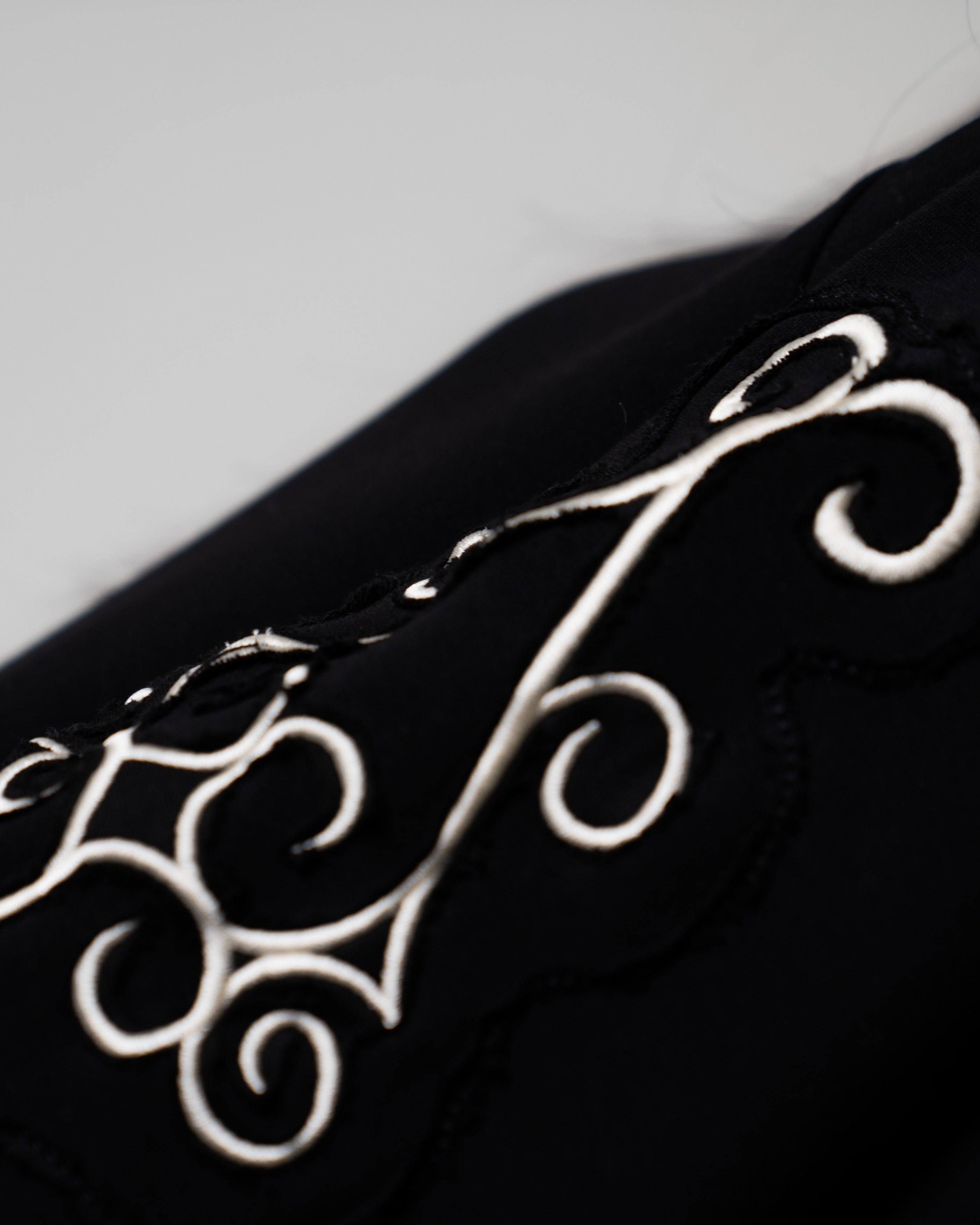 BLACK MIDNIGHT SWEATPANTS