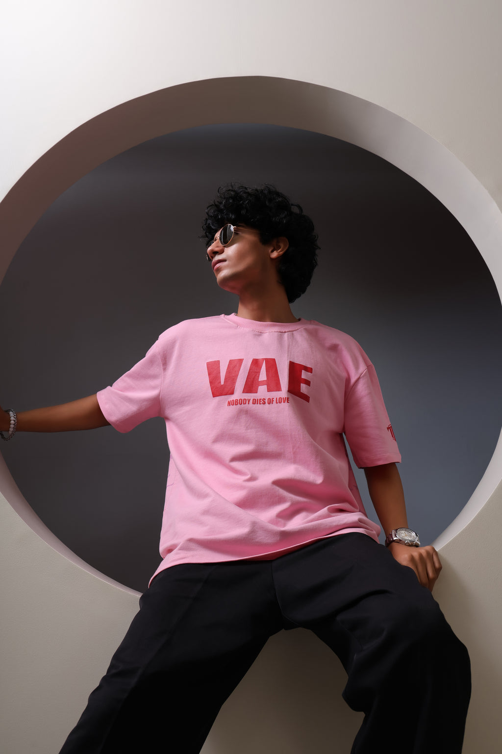 PINK LOVE LOGGED OUT T-SHIRT