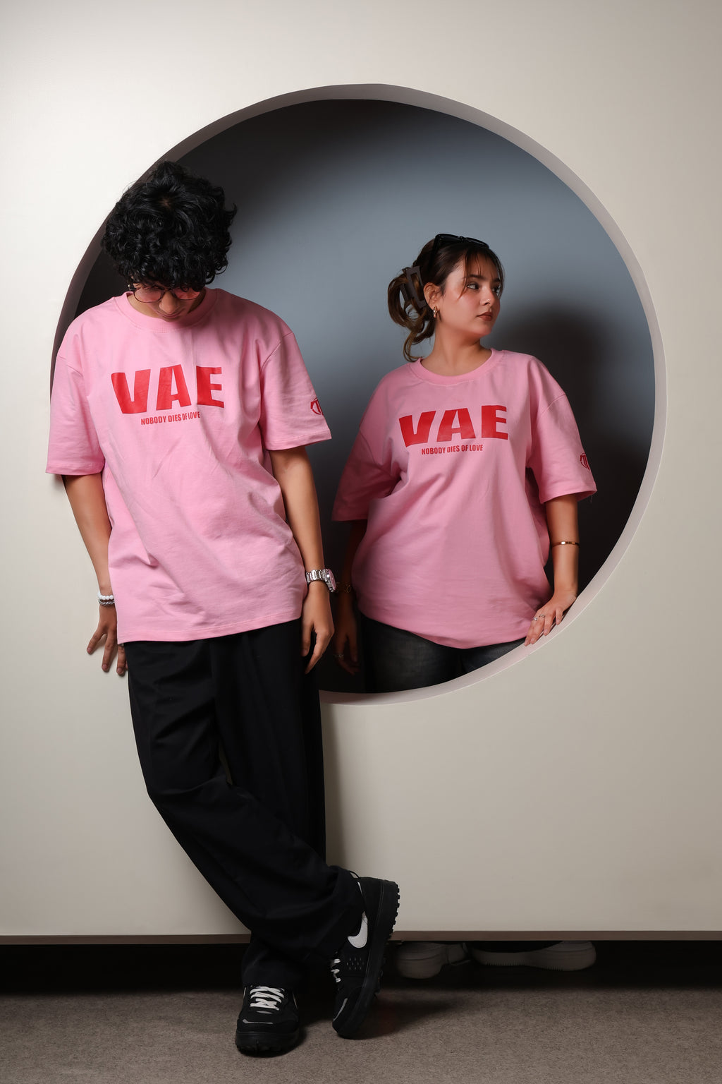 PINK LOVE LOGGED OUT T-SHIRT